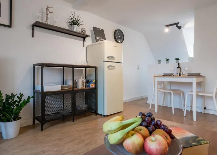 Cassel Lofts - Gemuetliches Apartment Fuer 3 - Naehe Marienkrankenhaus